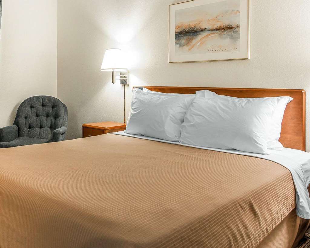 Quality Inn Stockton Δωμάτιο φωτογραφία