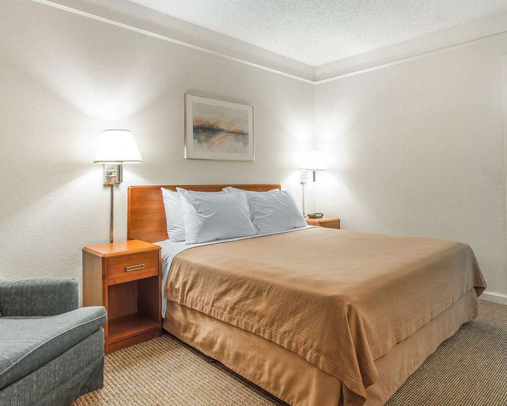 Quality Inn Stockton Δωμάτιο φωτογραφία