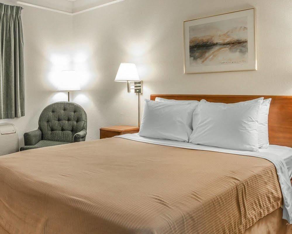 Quality Inn Stockton Εξωτερικό φωτογραφία